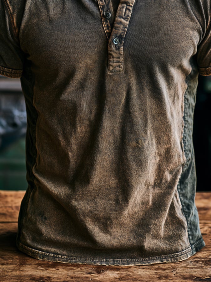 Men'S Short-Sleeve Henley Shirt With Vintage Distressed Print