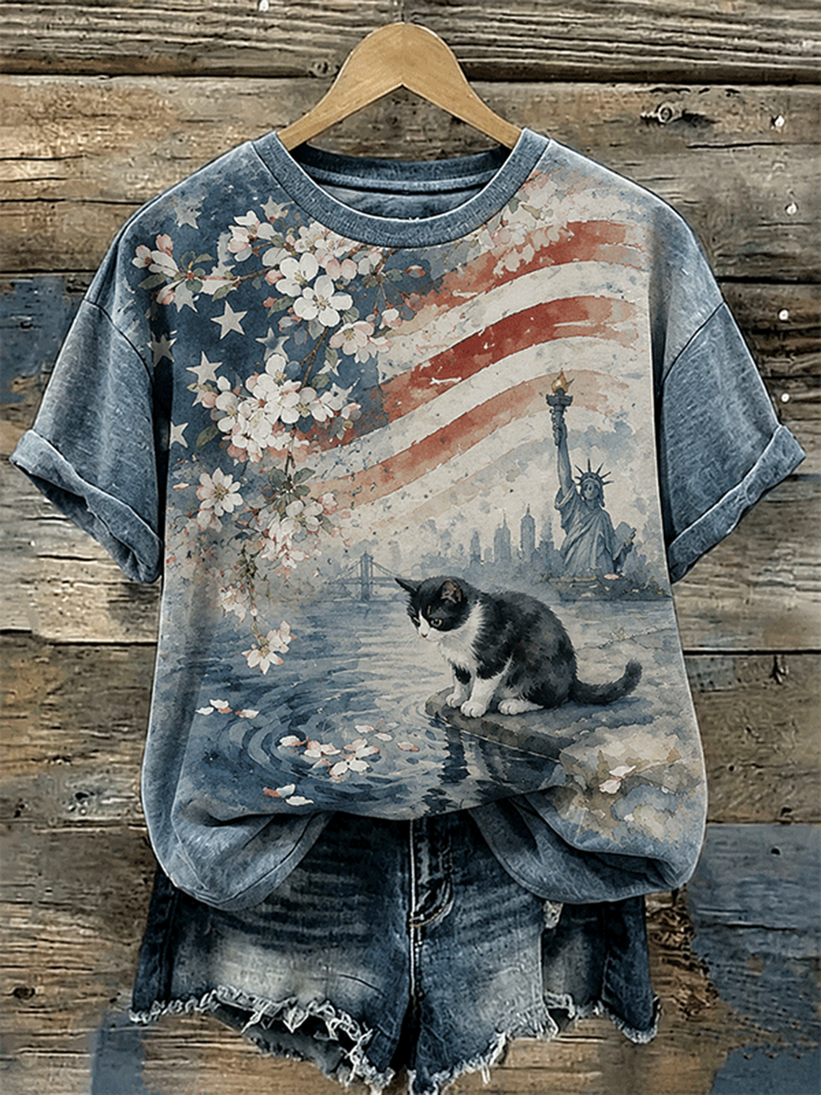 Women's Watercolor Cherry Blossom Cat Statue Of Liberty Distressed USA Flag Short Sleeve Tee