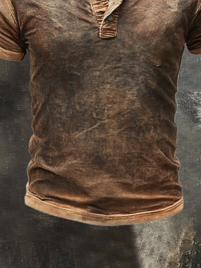 Casual, short-sleeved polo shirt in a retro look for men in a used look