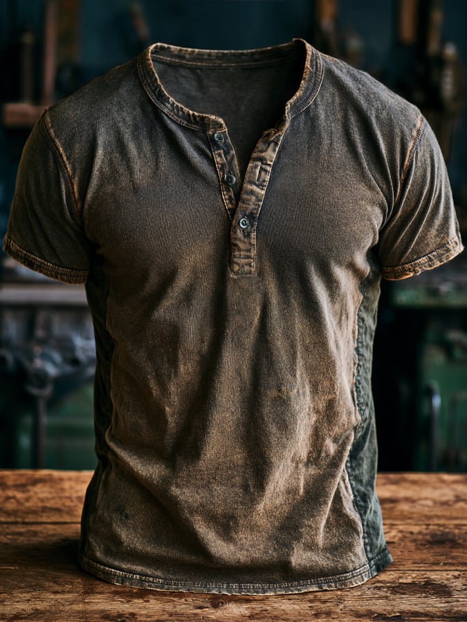 Men'S Short-Sleeve Henley Shirt With Vintage Distressed Print