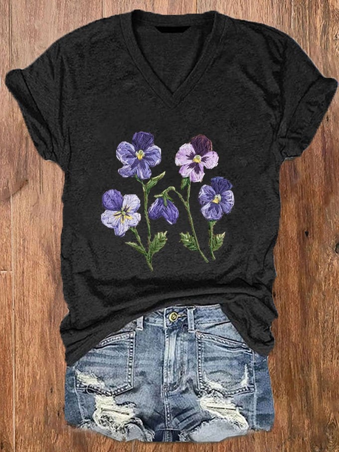 Women's Purple Floral Pansy Dementia Alzheimer's Disease Awareness Print V-Neck T-Shirt