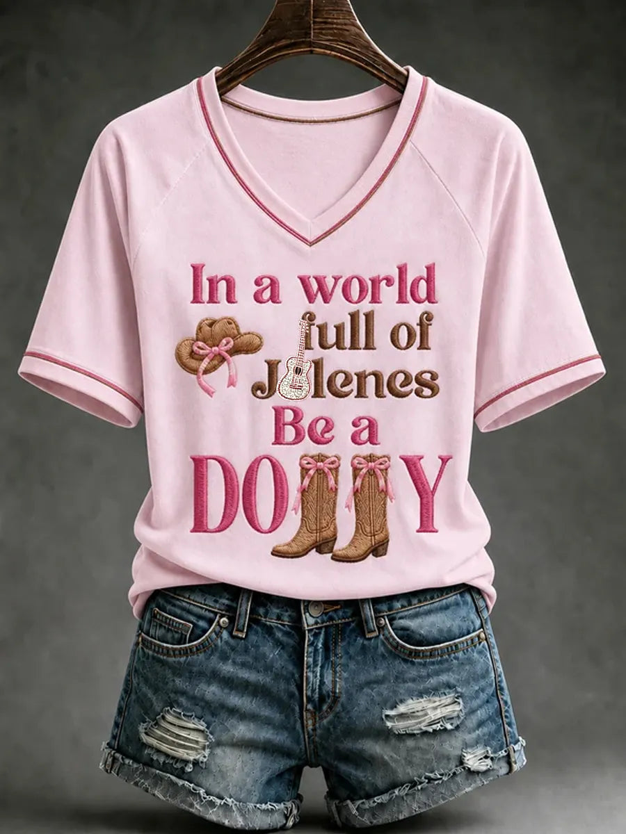 Women's Legendary female country singer T-Shirt