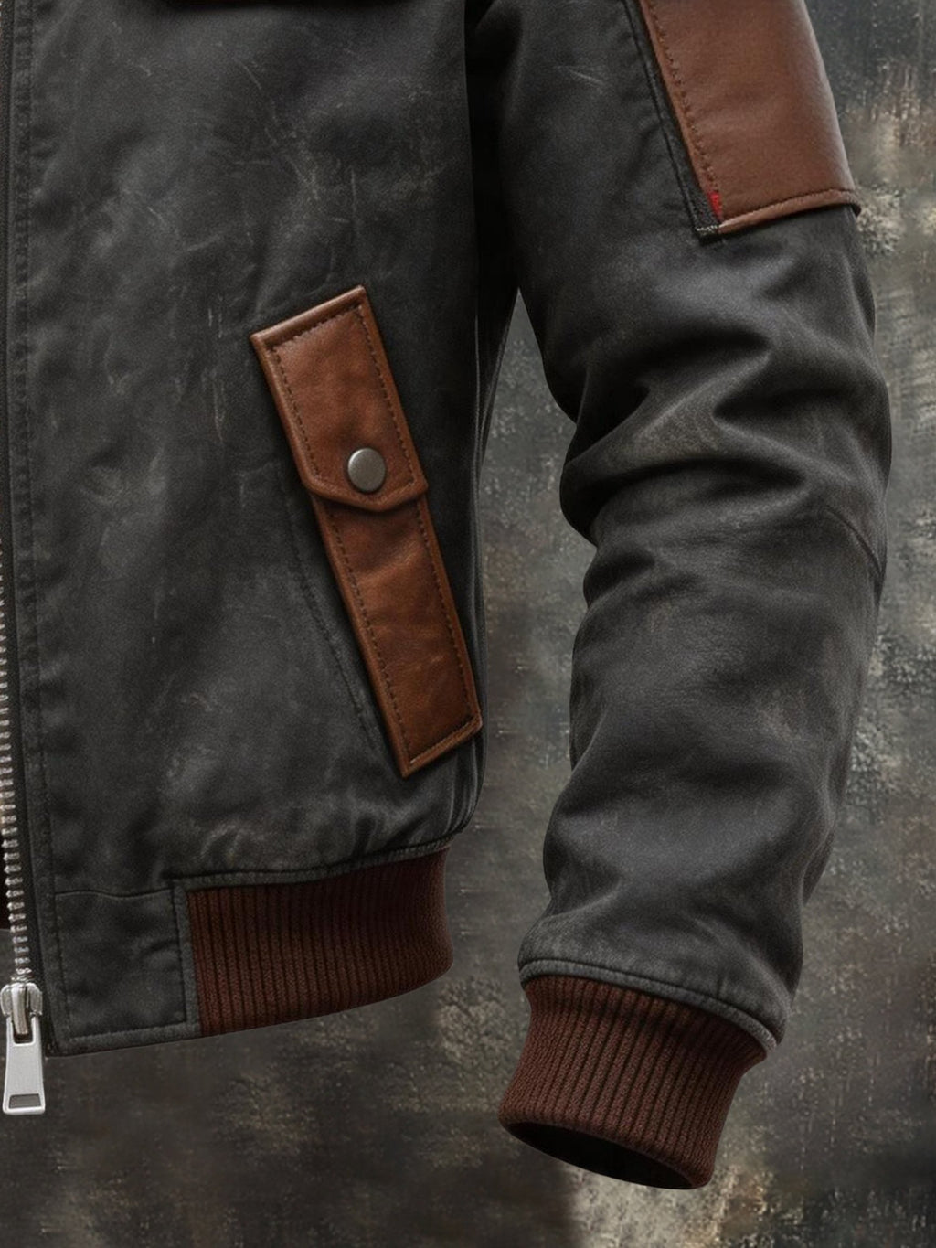 Men's Retro Leather-Panel Multi-Pocket Outdoor Jacket