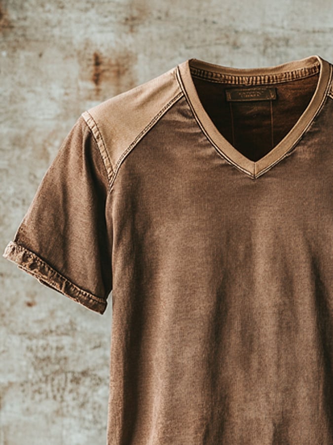 Men's vintage style V-neck T-shirt