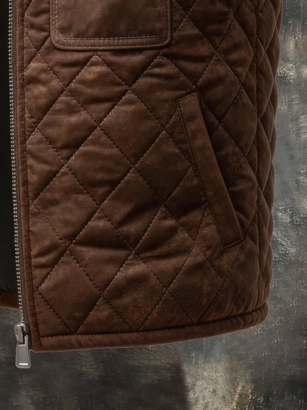Men's Vintage-Style Distressed Diamond-Quilted Zip-Up Vest with a Stand Collar
