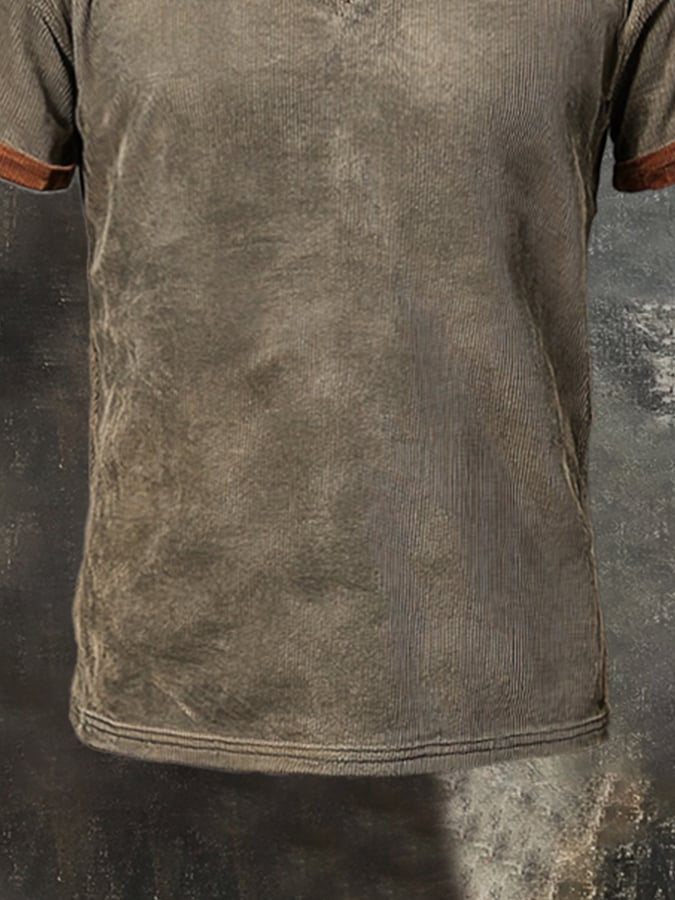 Men's V-neck T-shirt with washed seams in contrast color in retro style