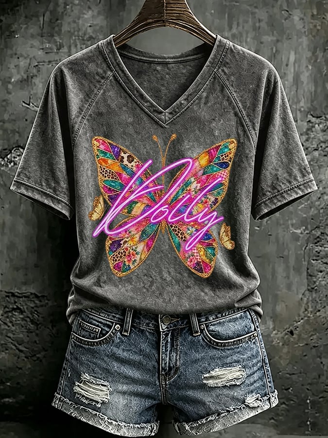 V Neck Retro Butterfly Queen Of Country Print T-Shirt