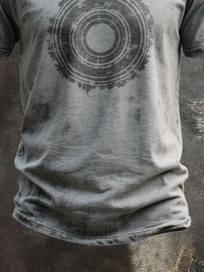 Men's retro print T-shirt with washed chest, round neck, short sleeves