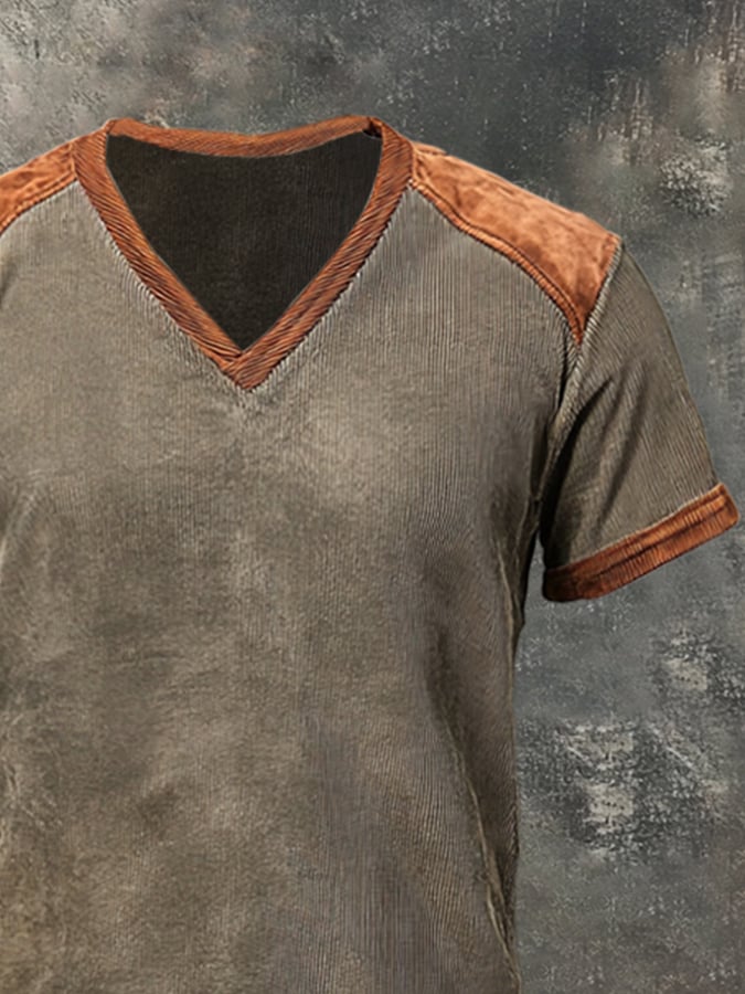 Men's V-neck T-shirt with washed seams in contrast color in retro style