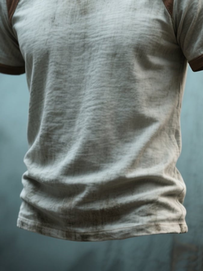 Men's round-neck T-shirt with washed seams in contrasting color in retro style, short sleeves