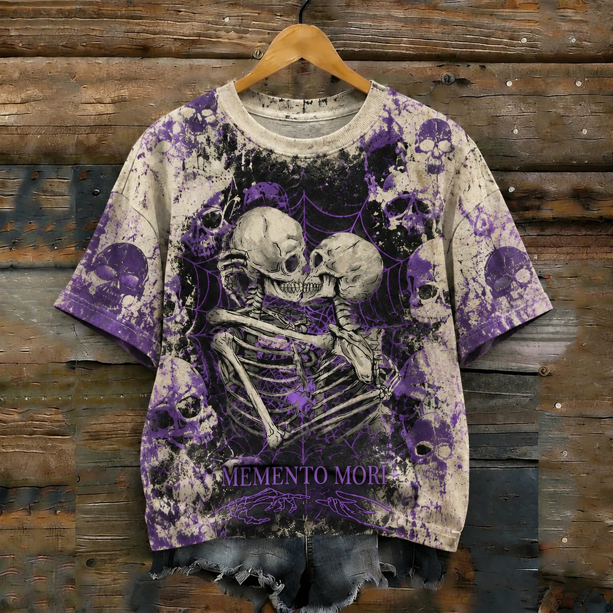 Vintage Distressed Grunge Goth Purple Skull Spider Web Graphic Memento Mori Skeleton Lovers T‐shirt